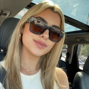 Meet your Posher, Debra